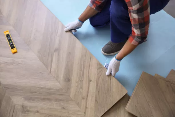 Pose de parquet flottant à Livron-sur-Drôme, Livron-sur-Drôme, De Belle Déco