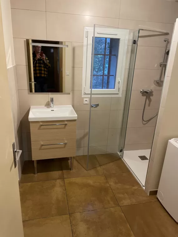 Rénovation complète de salle de bains à Allex , Livron-sur-Drôme, De Belle Déco